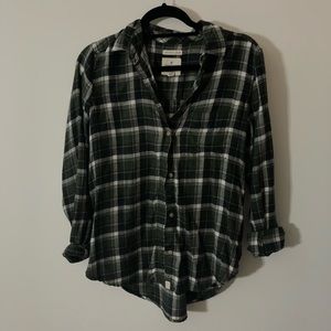 american eagle green plaid button up